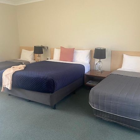 Tumbarumba Motel & Elms Restaurant Buitenkant foto