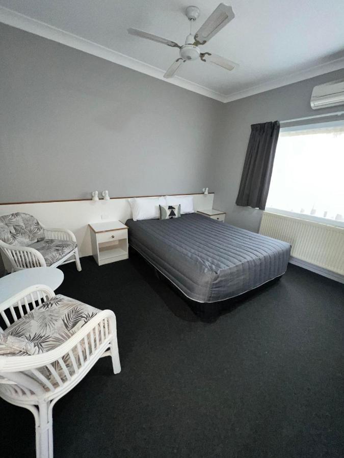 Tumbarumba Motel & Elms Restaurant Buitenkant foto