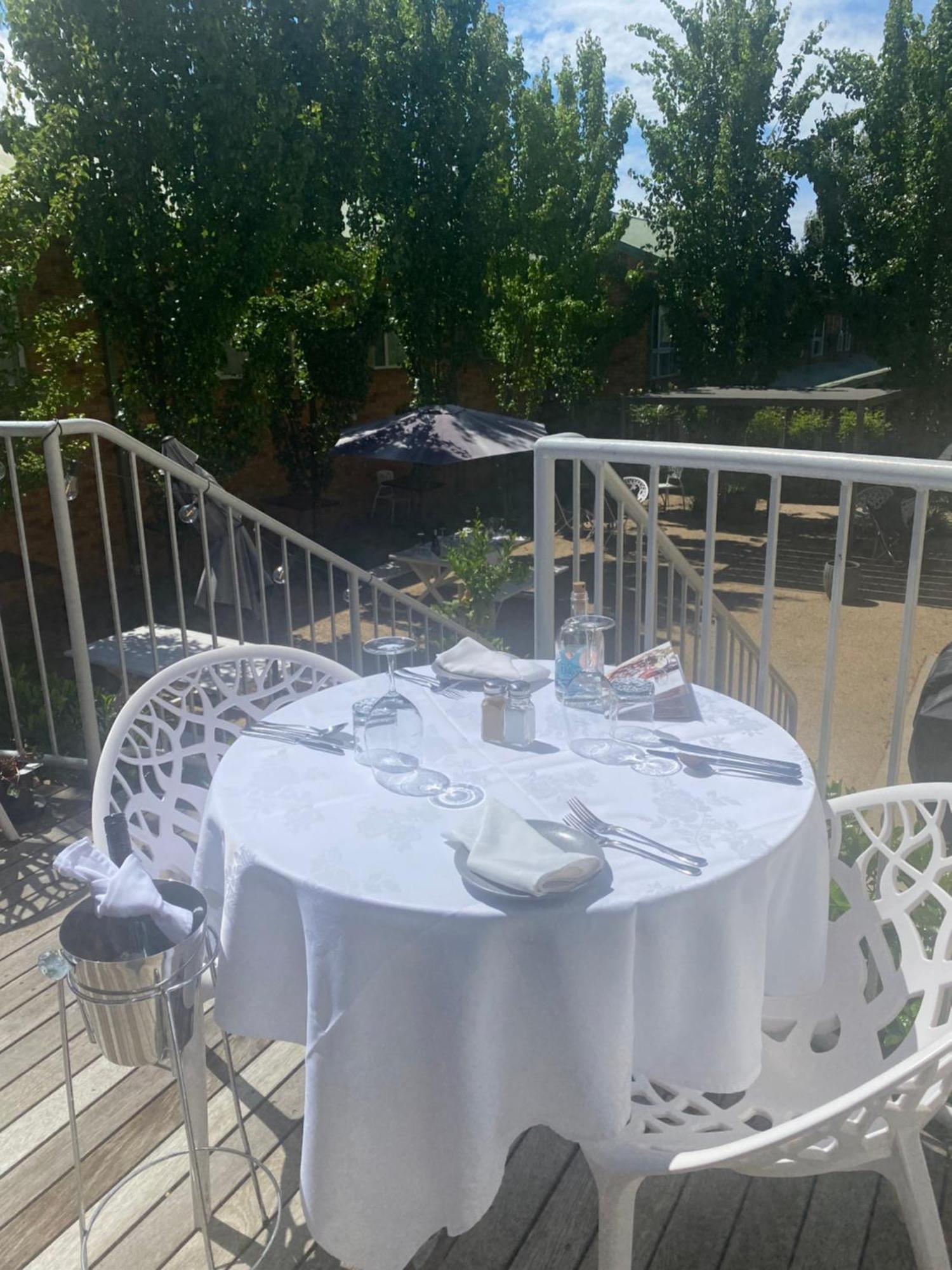 Tumbarumba Motel & Elms Restaurant Buitenkant foto