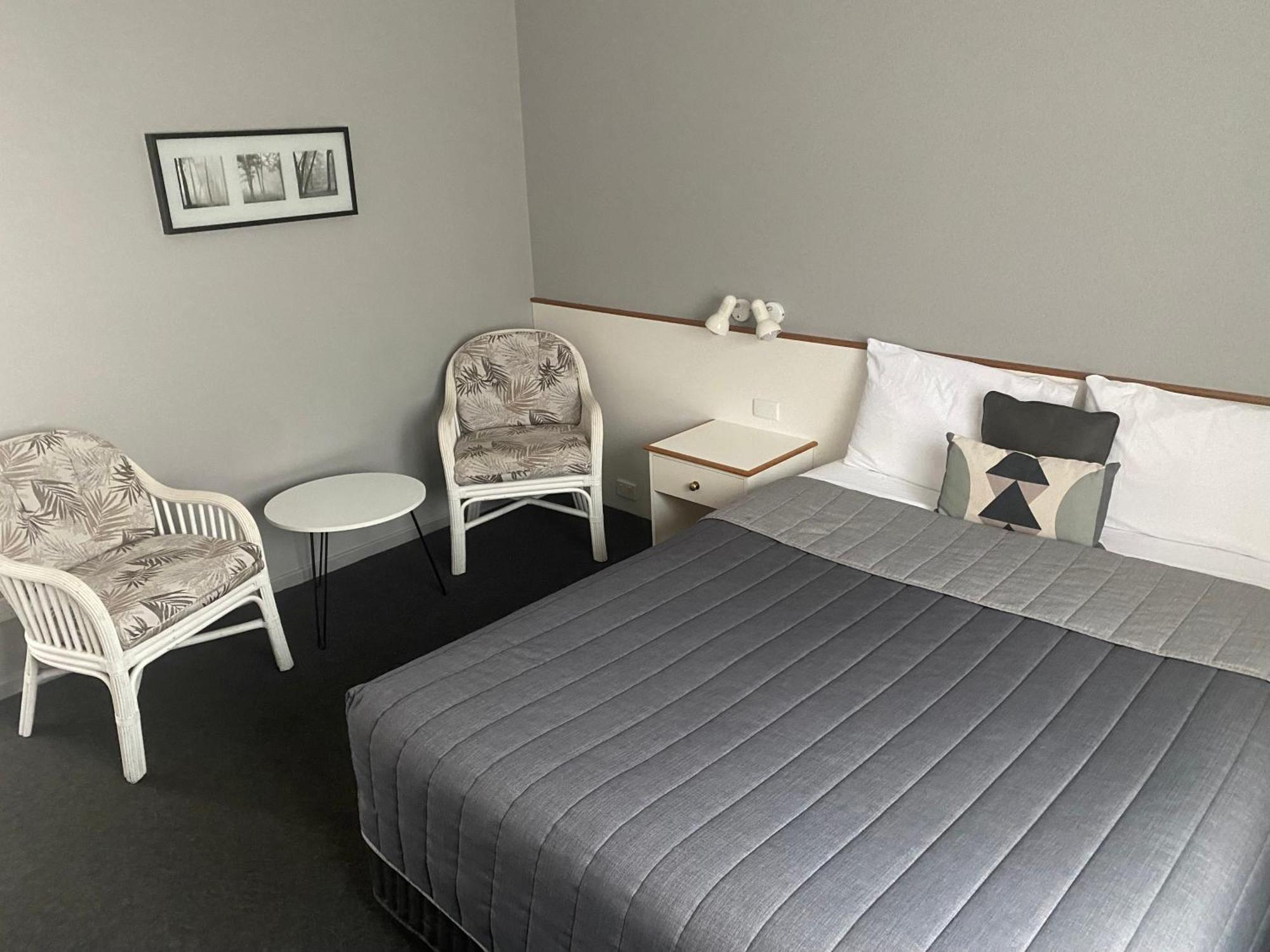 Tumbarumba Motel & Elms Restaurant Buitenkant foto